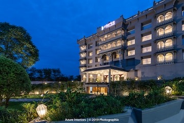 CLARKS INN SUITES RAIPUR